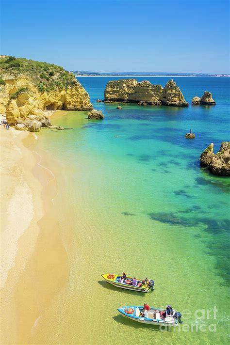 Doña ana beach (praia doña ana in portuguese) is, in my opinion, the most picturesque, gorgeous beach in all of europe. Praia da Dona Ana beach, Lagos, Algarve, Portugal ...