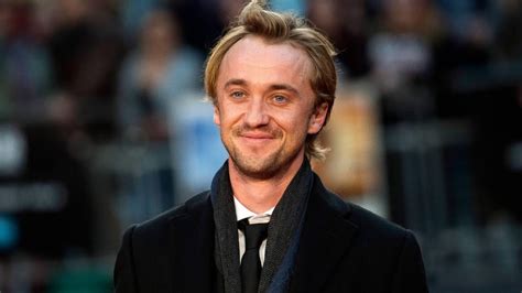Gibson werd geboren in oeganda waar zijn ouders woonden en werkten. Harry Potter-acteur pakt rol in Nederlandse film | RTL ...