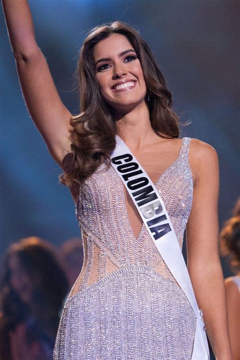 Los Memes Y Las Burlas A Miss Universo Miss Universe Dresses Paulina
