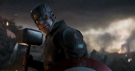 Heres Why Captain America Didnt Lift Mjolnir The 1st Time