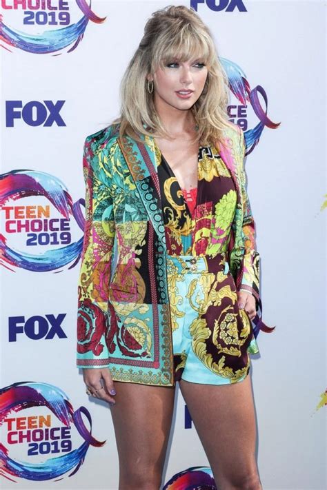 Taylor Swift Sexy Legs At 2019 Teen Choice Awards The Fappening