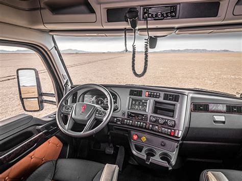 Kenworth T680 Next Generation Sleek And Sophisticated Mhc Newsroom