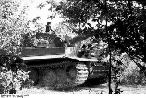 노르망디 전선의 독일 101 중전차 대대 타이거 1 전차들 WW2 Normandy Front German SS Panzer
