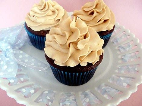 Preheat the oven to 350 degrees f. Mocha Cupcakes Recipe with Espresso Buttercream Frosting ...