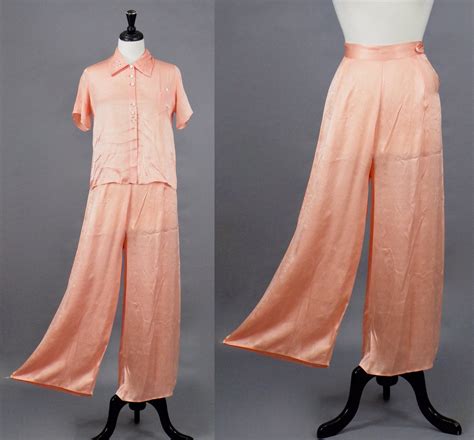 Vintage 1930s Pink Silk Wide Leg Pajamas Loungewear Set 30s Pajama Pants And Blouse Dormi Jams