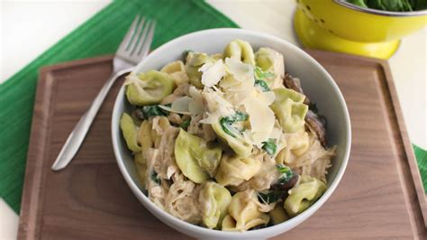 Slow Cooker Chicken Alfredo Tortellini Recipe From Betty Crocker