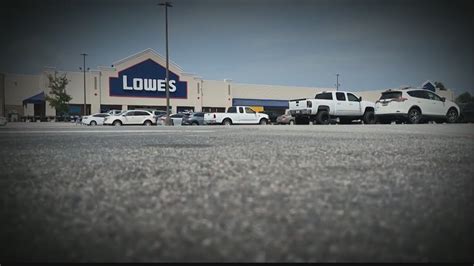 Employee Fired After Attempting To Stop Shoplifters Gets Job Back At Lowes Youtube