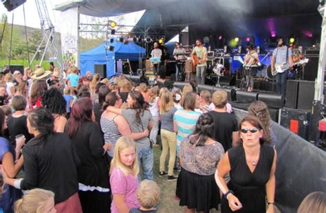 Wigmore Gets Crowd Up And Dancing Otago Daily Times Online News