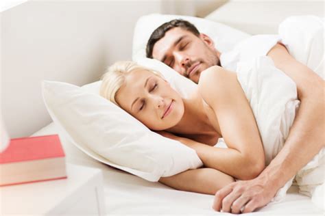 OEPS dit is de reden waarom je beter níét samen met je partner in een bed slaapt
