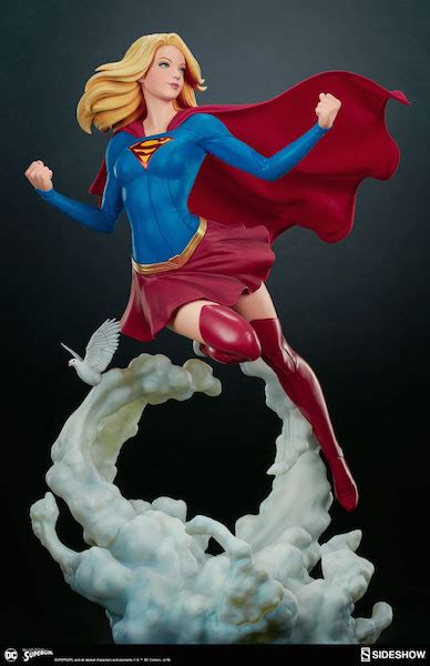Sideshow Collectibles Supergirl Premium Format Figure