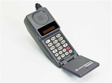 This Cellphone From The 90s Rnostalgia