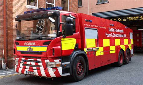 Dublin Fire Brigade 132 D 10974 Scania P270 Foam And E Flickr