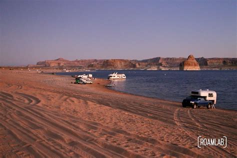 Beach Camping Along Lake Powel For Off Road Vehicles At Lone Rock