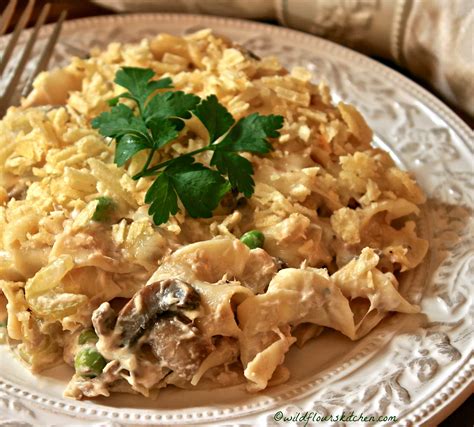 Pour chicken mixture into the prepared casserole. Old-School Tuna Noodle Casserole with Potato Chips 'n Peas - Wildflour's Cottage Kitchen