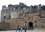 File:Edinburgh castle.jpg