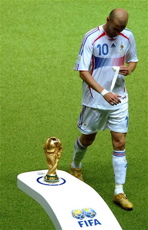 Genau 12 jahre ist es her, als materazzi (un)freiwiliig zum hauptdarsteller im wm finale gegen frankreich wurde. Star der WM 2006: Zinedine Zidane | sportschau.de