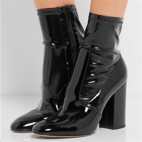 black shiny patent leather boots nwt shiny boots shiny shoes boots