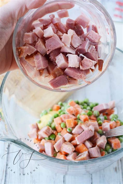 Ham And Pea Pasta Recipe - Easy Ham And Pasta Casserole ...