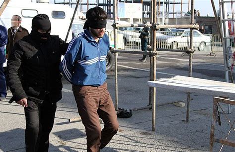 Iran 04012015 Three Men Hanged In Public In Northeastern Town Iran Iran Human Rights