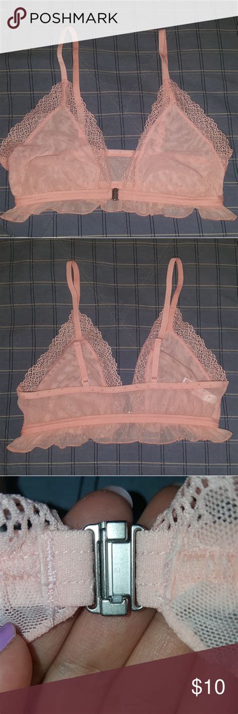 Lace Bra Nwot Brand New Bra Never Been Worn Opens Up From The Front No Wires Very Cute