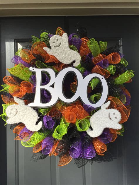 Designer Ghost Wreath | Etsy | Diy halloween wreath, Halloween mesh ...