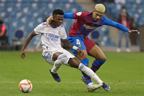 Barcelona look for proof of progress against runaway leaders Real Madrid