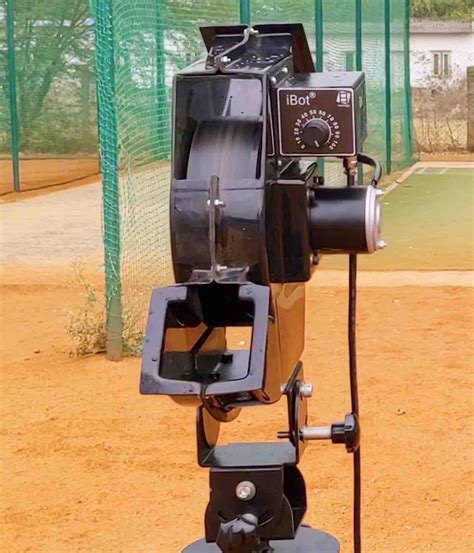 Leverage Cricket Bowling Machine Price At Rs20000