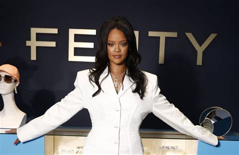 Fenty Presentata La Prima Collezione Del Nuovo Brand Di Rihanna Moda