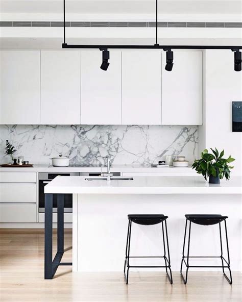 14 White Marble Kitchen Backsplash Ideas Youll Love