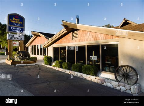Best Western Motel On Route 395 Lone Pine California Stock Photo Alamy