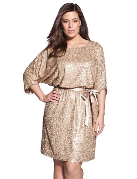 5 Sequin Dresses For Plus Size Women That You Will Love4