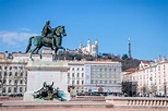 Place Bellecour in Lyon - Visit One of the Largest Historic Open City ...