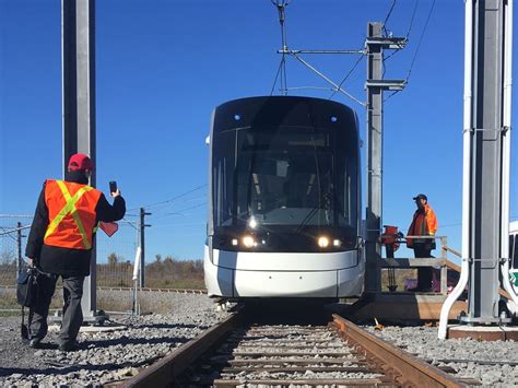 Bombardier Unveils First Millhaven Built Metrolinx Lrv Car The