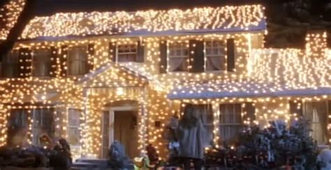 Cost To Power Clark Griswolds Christmas Lights In New York