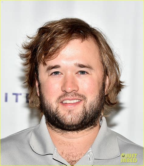 After a series of roles in television and film during the 1990s and 2000s, including a minor part in 'forrest gump' playing the title character's son. Haley Joel Osment Goes Golfing to Benefit the SAG ...