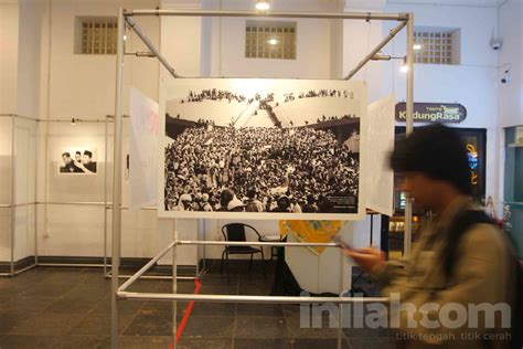 Foto Pameran Foto ANTARA Mei 98 Peringati 25 Tahun Reformasi