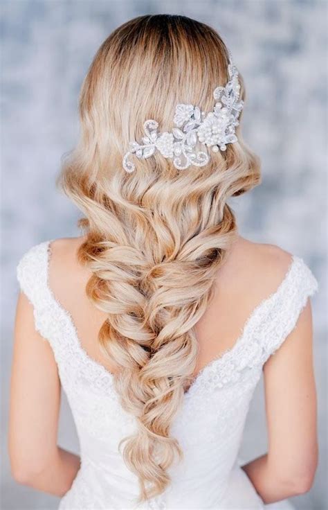 10 Irresistible Bridal Hairstyles For Long Locks The Pink Bride
