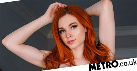 Amouranth Could Lose Up To £338k A Year After Twitch Ads Removed