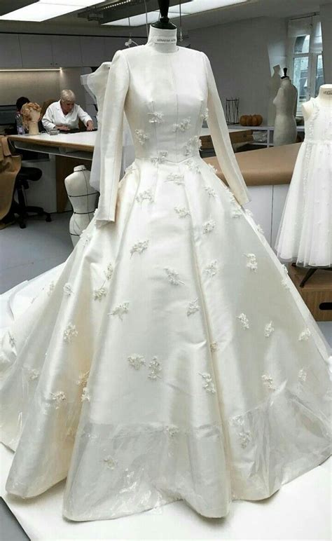 Pin By Katka V On Fashion Dior Wedding Dresses Wedding Dress Long