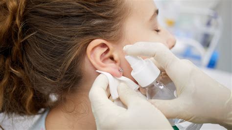 What To Do If Your Ear Piercing Becomes Infected