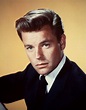 25 Portrait Photos of a Very Young and Handsome Robert Wagner in the ...