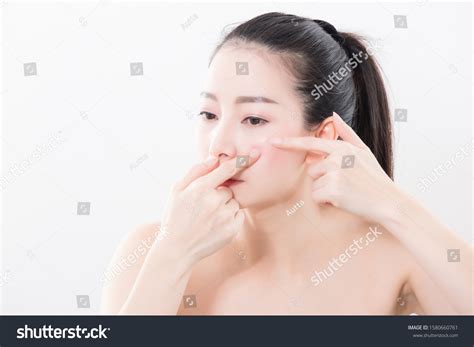 Portrait Beautiful Asian Women Squeezing Pimple Stock Photo Shutterstock