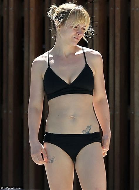 Only Bikini Pics Christina Ricci In A Black Bikini My Xxx Hot Girl