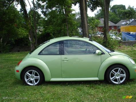 2004 Cyber Green Metallic Volkswagen New Beetle GLS 1 8T Coupe