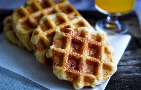 In a bowl, combine flour, sugar and baking powder. Easy waffles recipe from scratch — Eatwell101