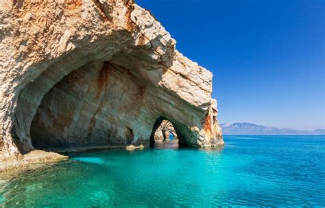 Cruise To Shipwreck And Blue Caves Greeka