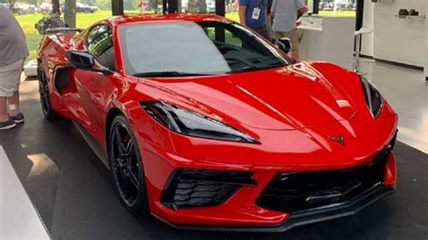 The Pros And Cons Of The 2020 C8 Mid Engine Corvette Stingray Torque News