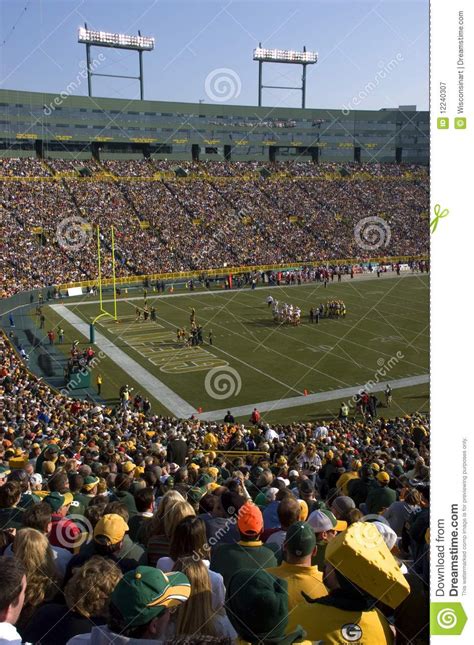 Game Day At Lambeau Field Green Bay Packers Nfl Editorial