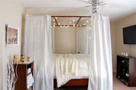 12 Diy Canopy Beds That Will Make Your Bedroom Feel Like A Dreamy Wonderland Canopy Bed Diy