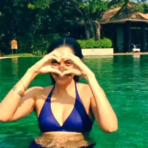 Sonam Kapoor In Bikini Top In Swimming Pool Electrihot